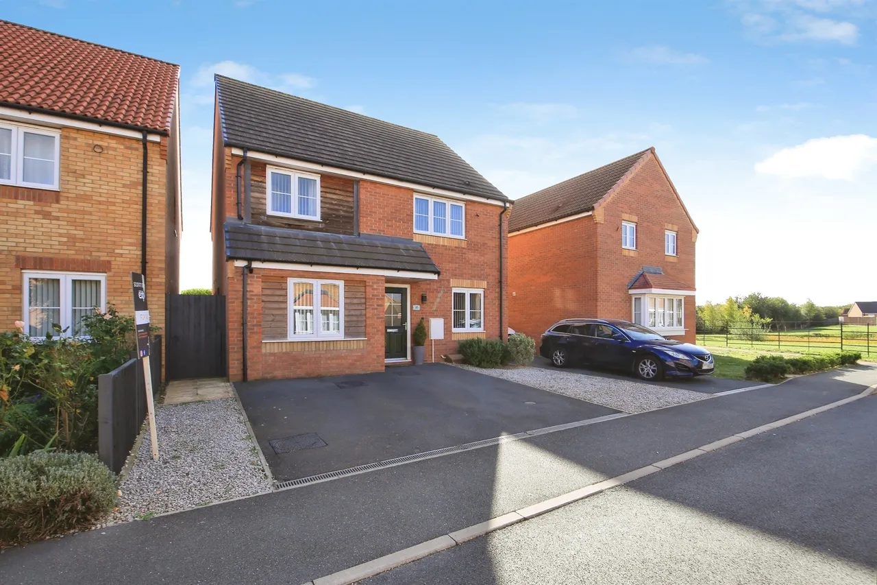 4 bed house for sale, Violet Avenue, Peterborough, PE7