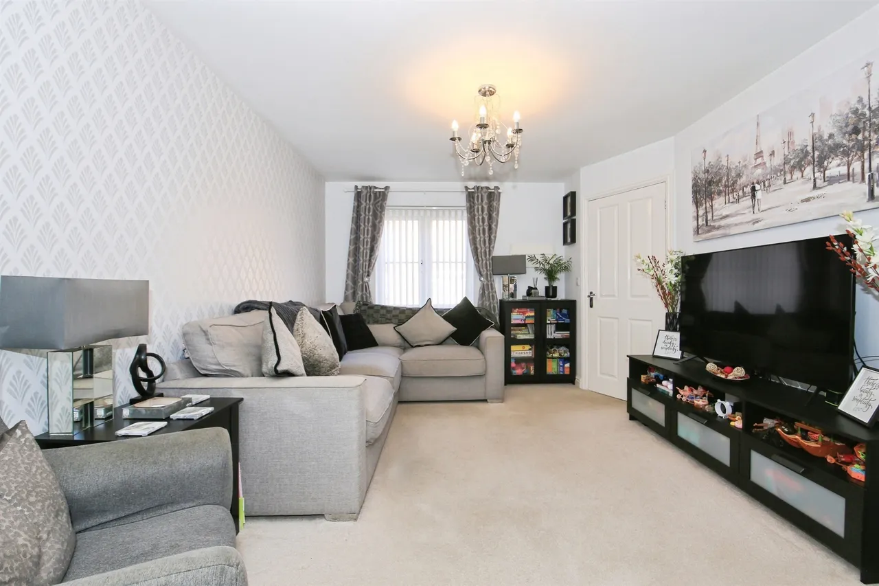 Violet Avenue, Peterborough, PE7, photo 3