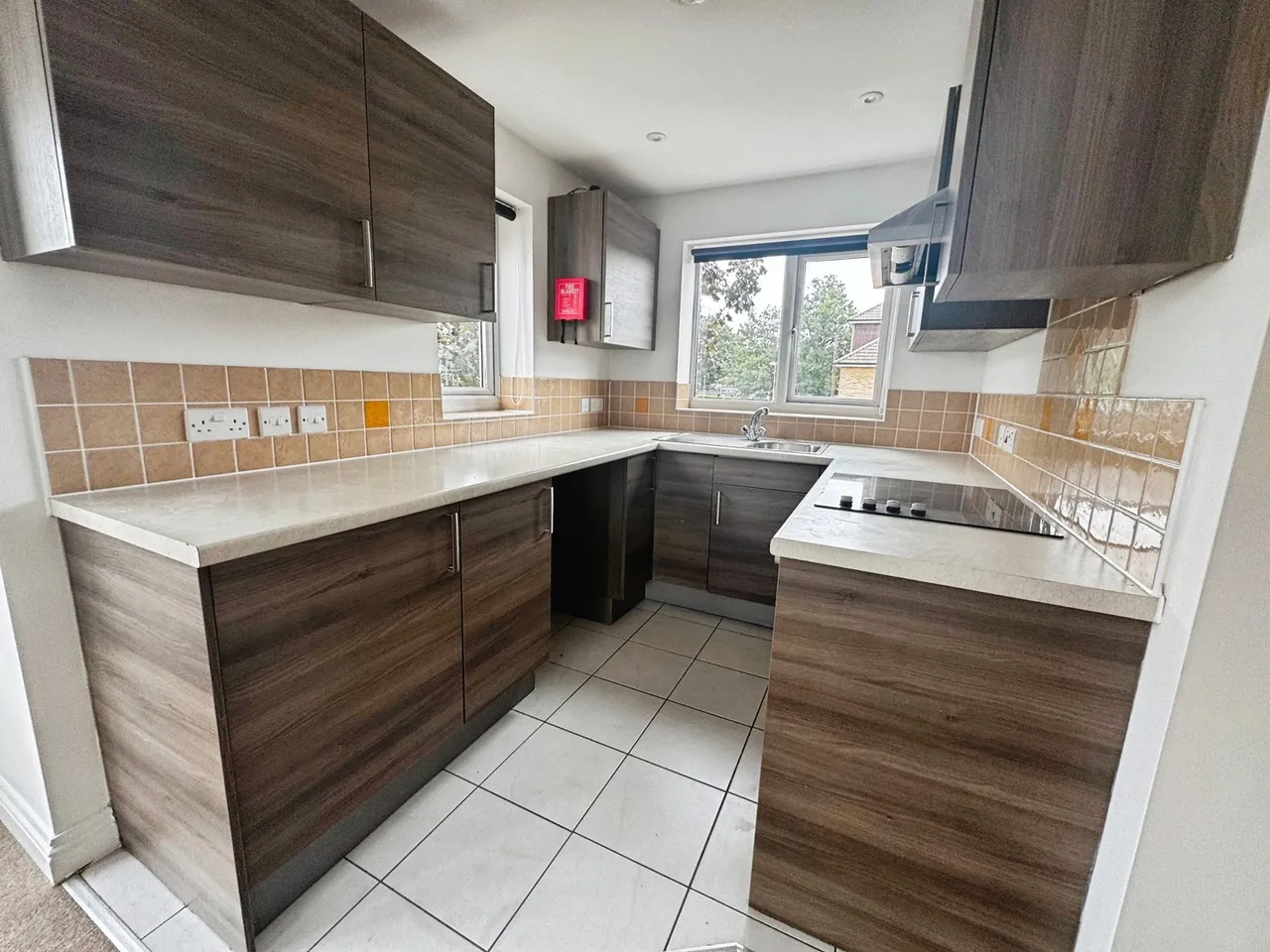 Meadow Road, Farnborough, Hampshire, GU14 8FE, photo 10