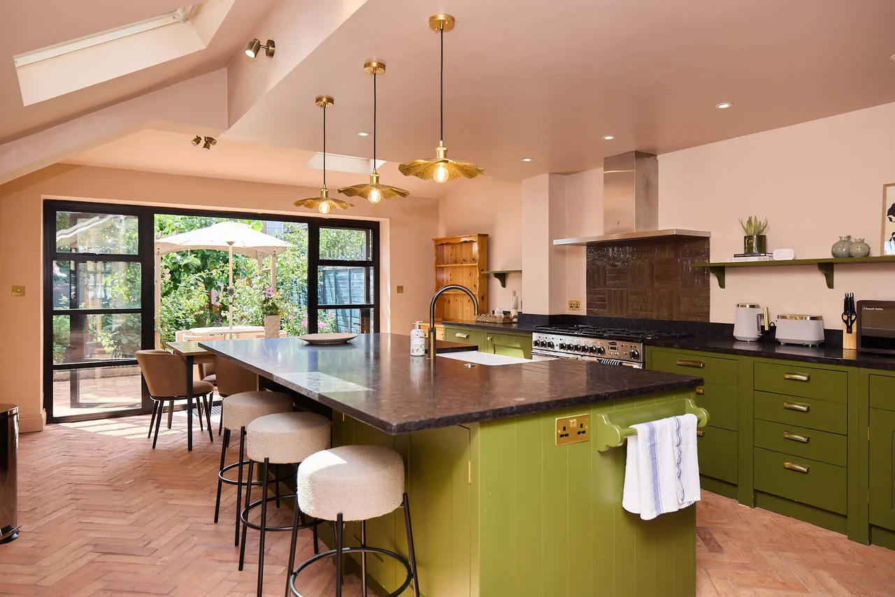 Naylor Road, SE15, photo 3