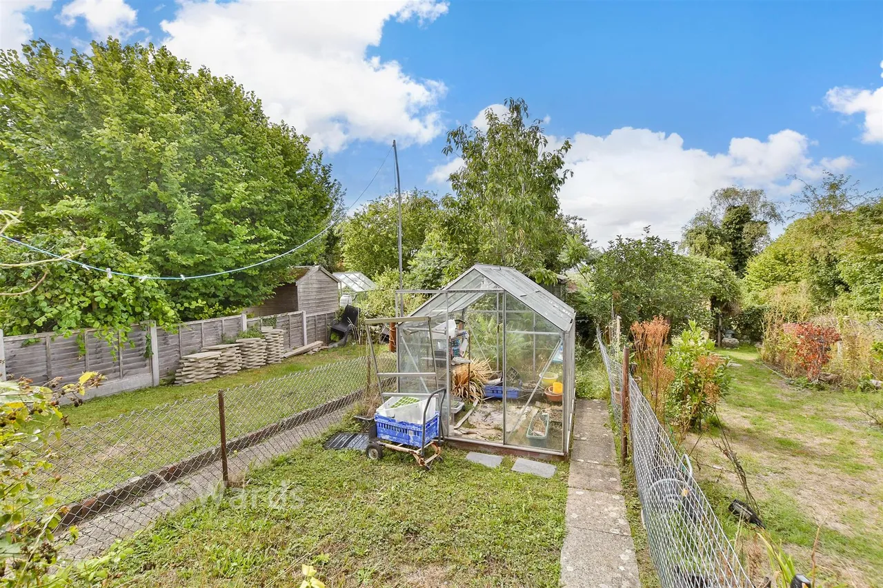 Rochester Road, Burham, ME1, photo 15