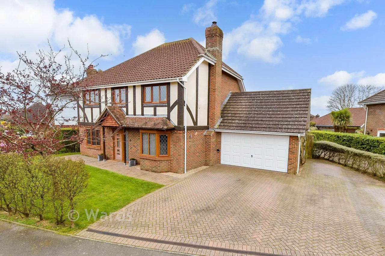 4 bed house for sale, Webster Way, Hawkinge, CT18