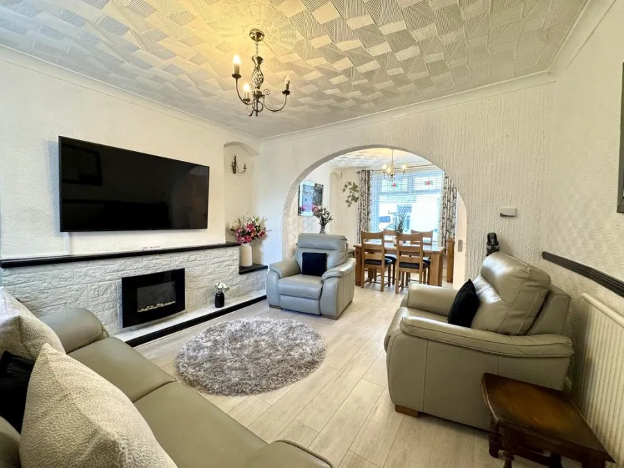 Williams Place, Penydarren, CF47, photo 2