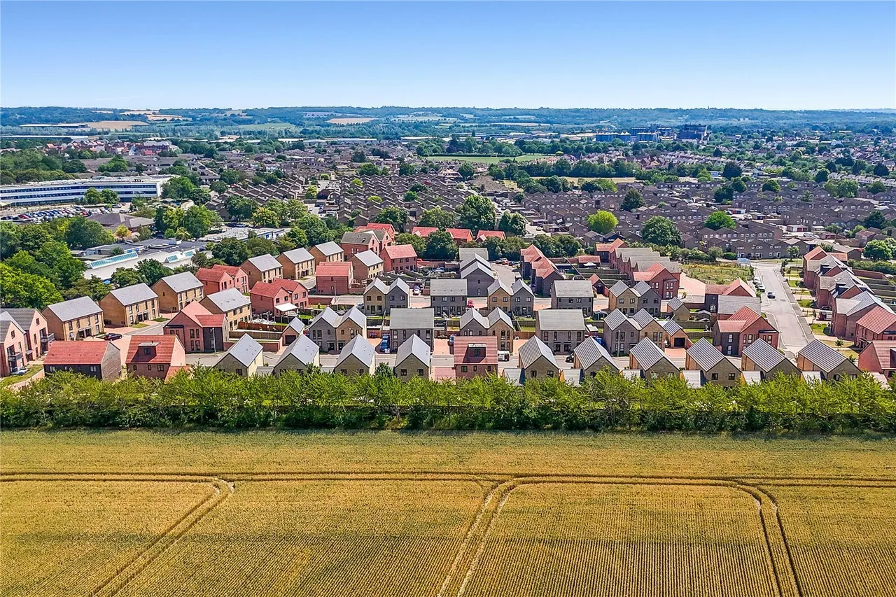 Southfields, Conrad Road, Witham, CM8, photo 14