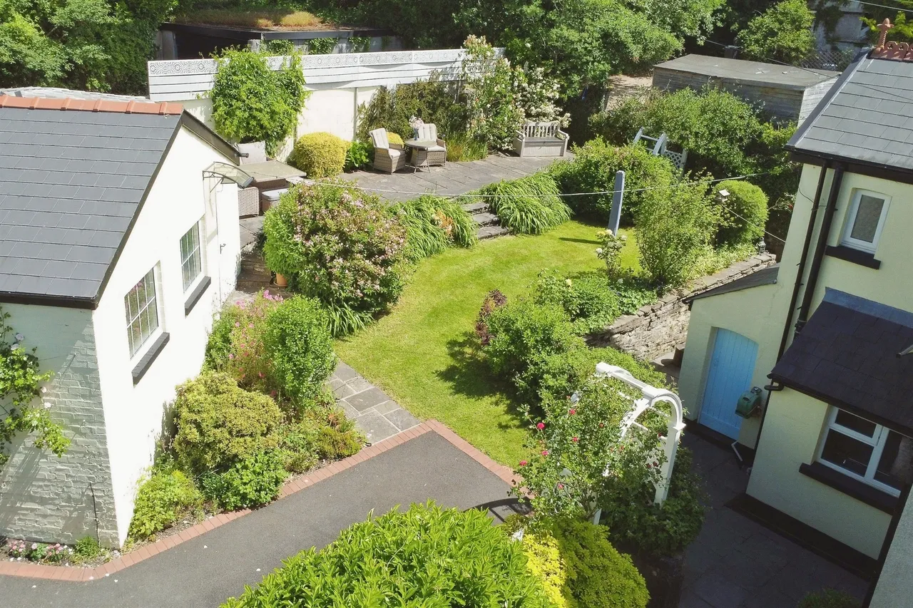 High Street, Merthyr Tydfil, CF47, photo 32