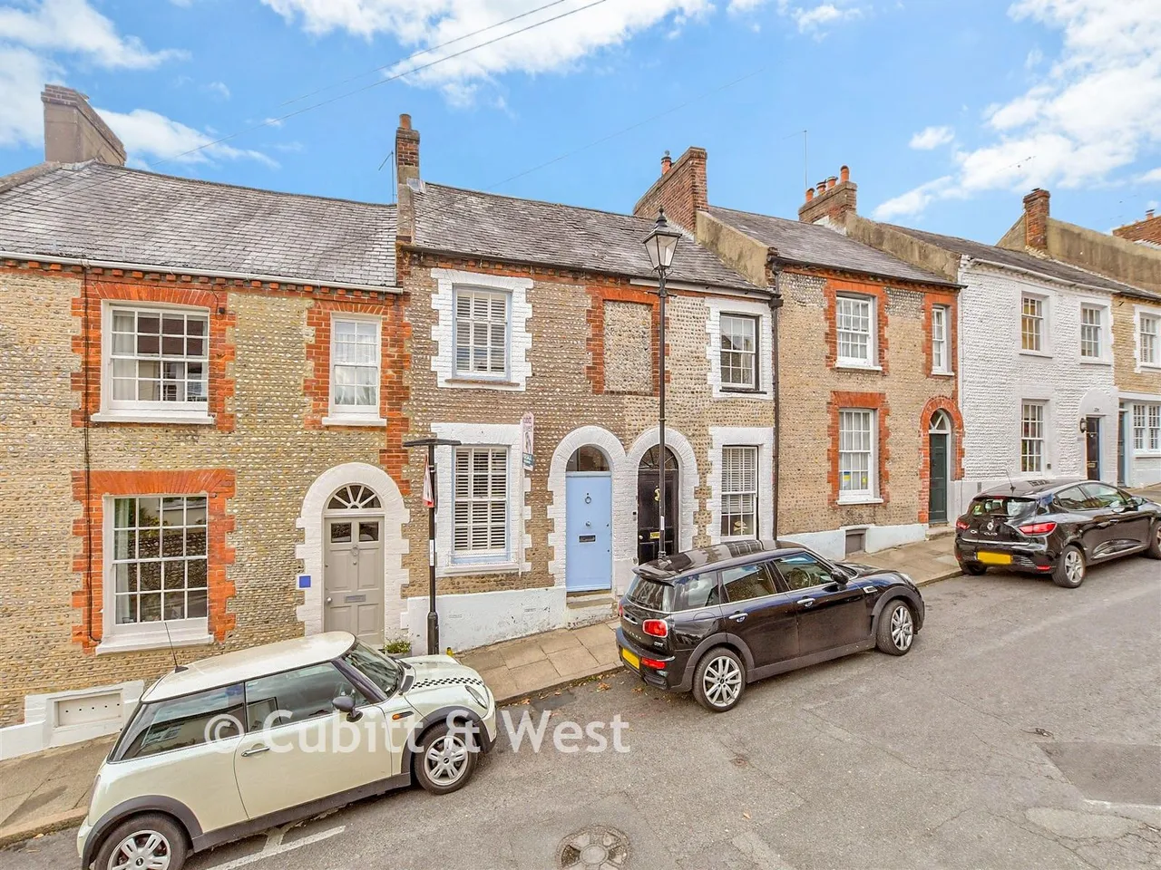 2 bed house for sale, King Street, Arundel, BN18
