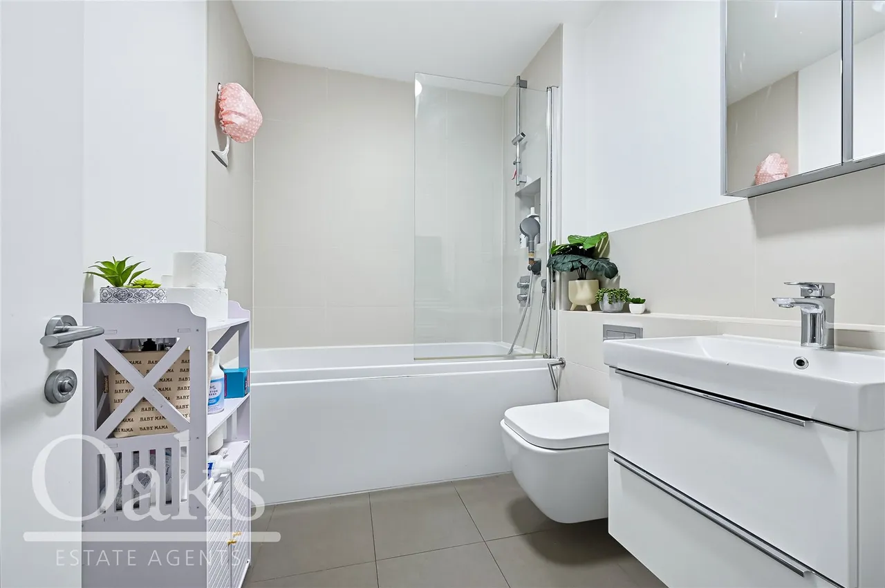 Bensham Grove, Thornton Heath, CR7, photo 7