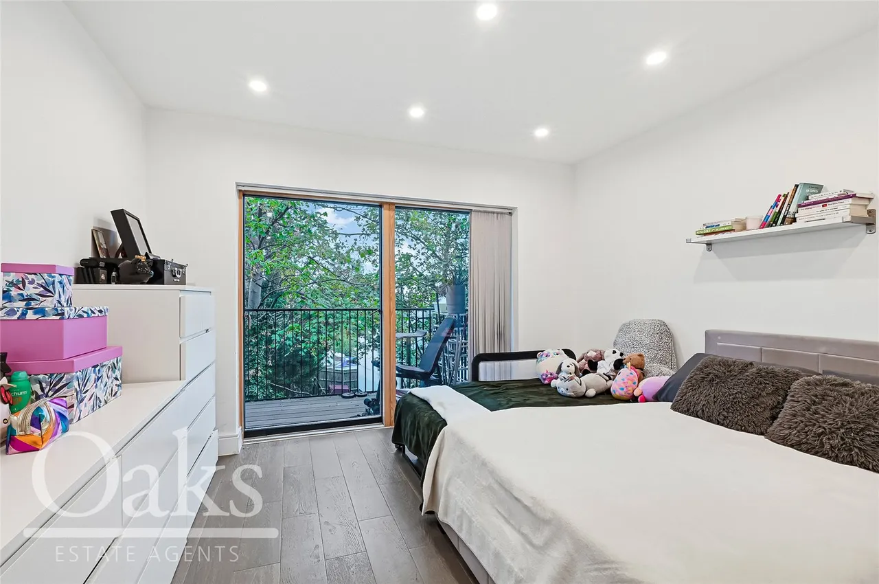 Bensham Grove, Thornton Heath, CR7, photo 6