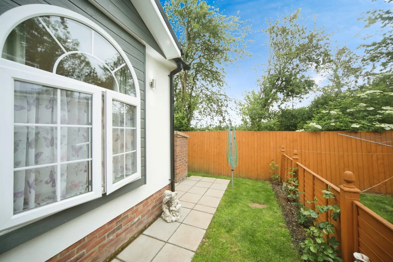 Station Road, Norton Fitzwarren, TA2, photo 7