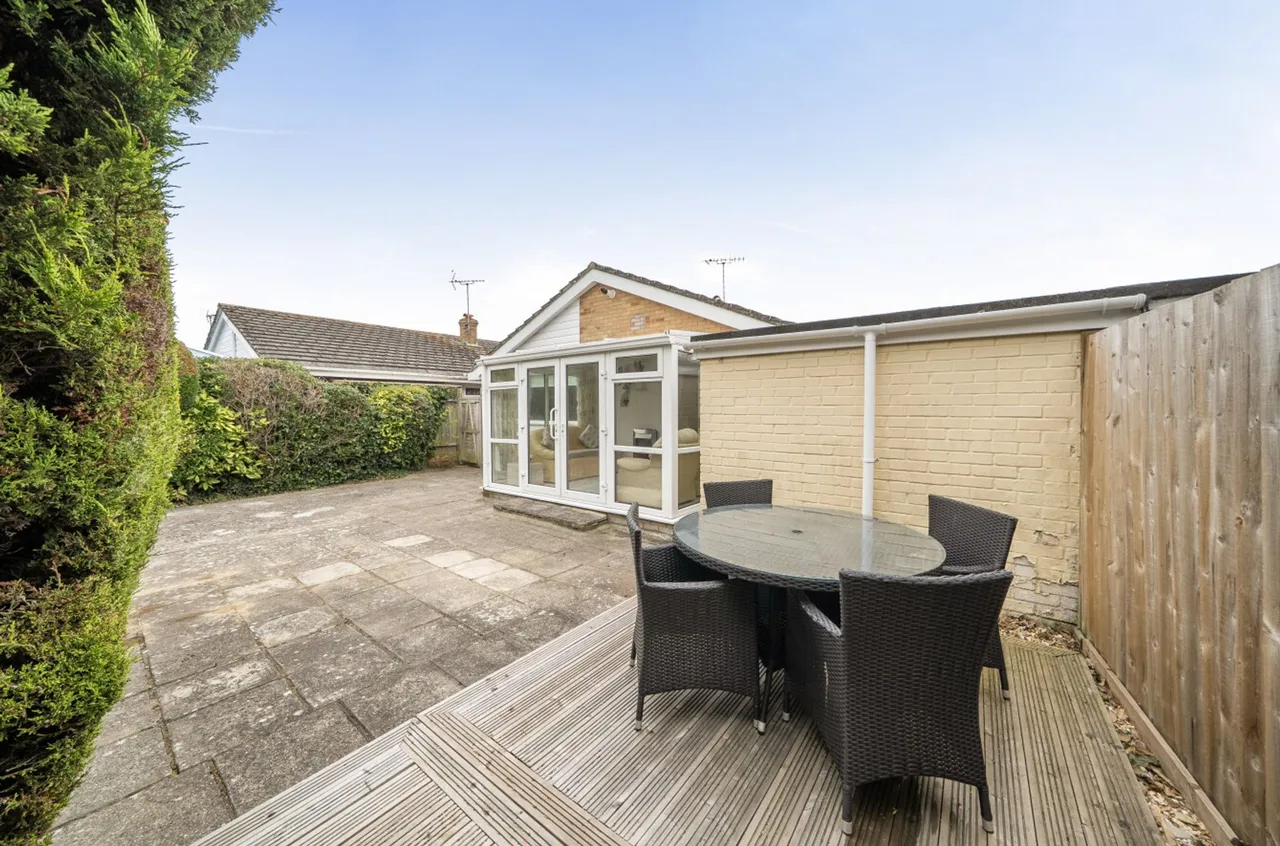 Andrew Avenue, Felpham, PO22, photo 5
