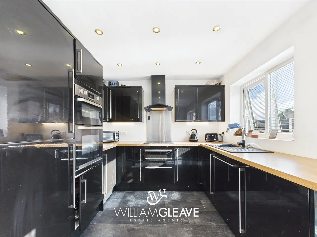Vermeer Close, Connah's Quay, CH5, photo 10