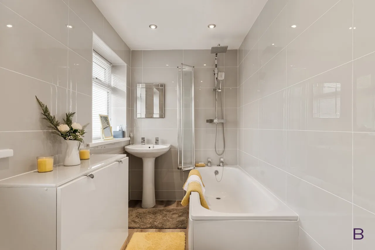 Hillcrest Road, Thornton, BD13, photo 15