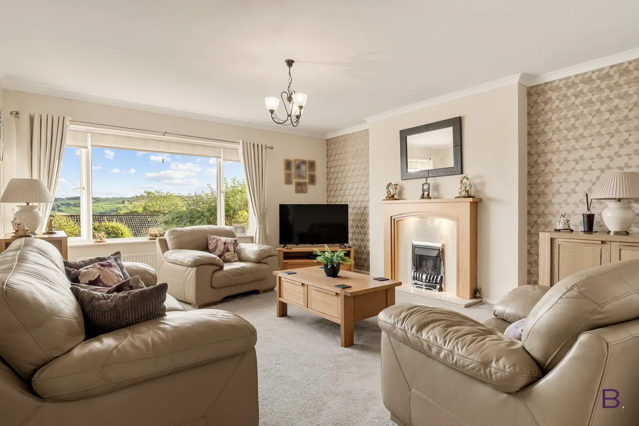 Hillcrest Road, Thornton, BD13, photo 2