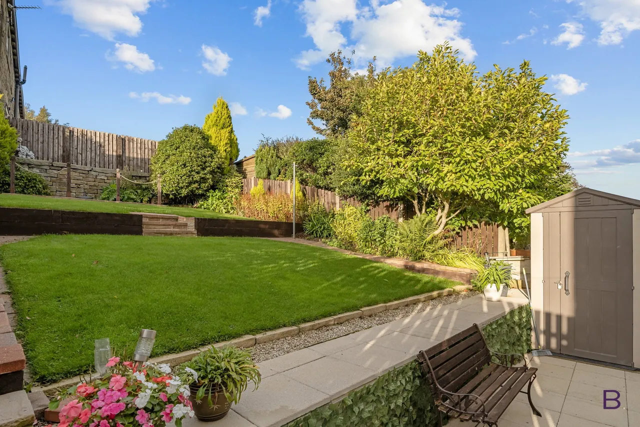 Hillcrest Road, Thornton, BD13, photo 23