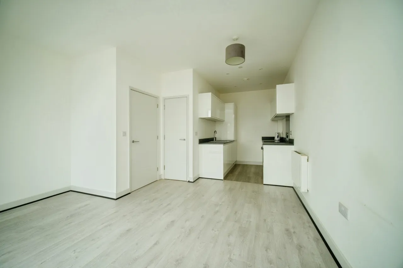 The Ring, Bracknell, RG12, photo 4