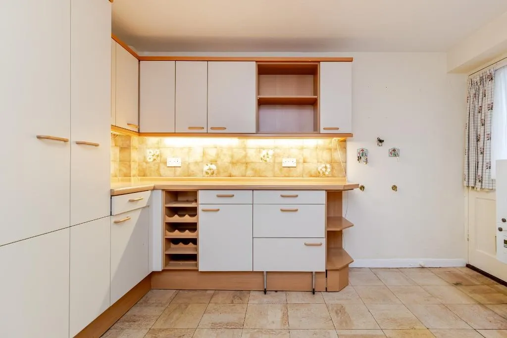 Hillbury Road, Warlingham, photo 7