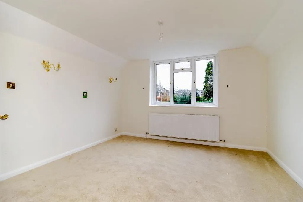 Hillbury Road, Warlingham, photo 16