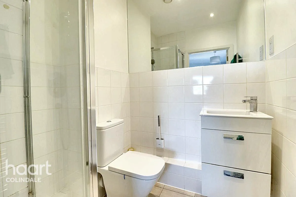 Grahame Park Way, NW9, photo 10