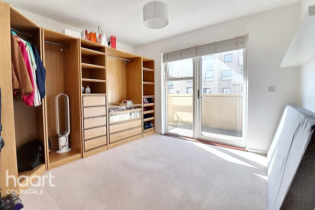 Grahame Park Way, NW9, photo 12