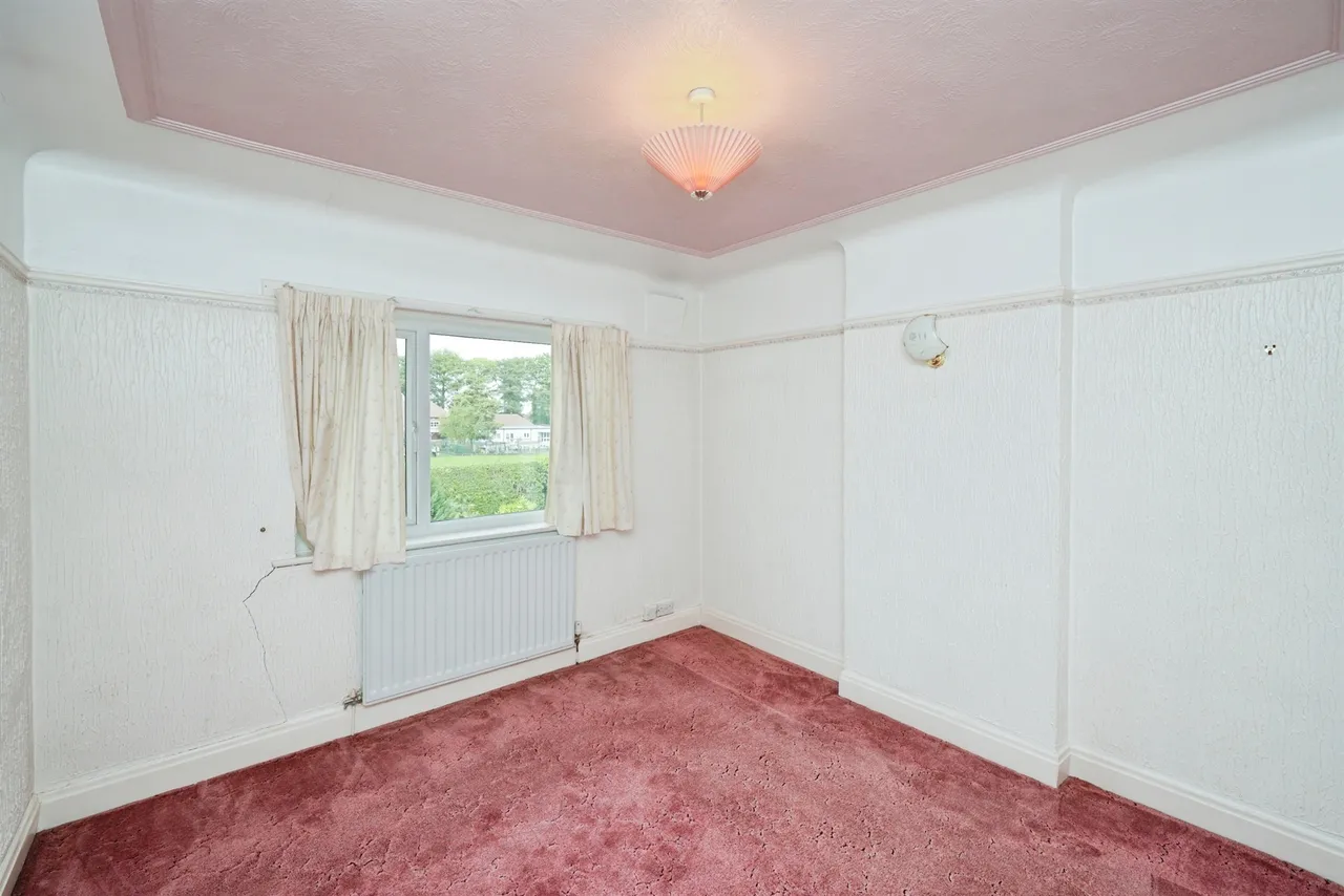 Pine Avenue, Wirral, photo 12