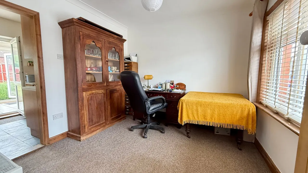 George Street, Bourne, PE10, photo 17