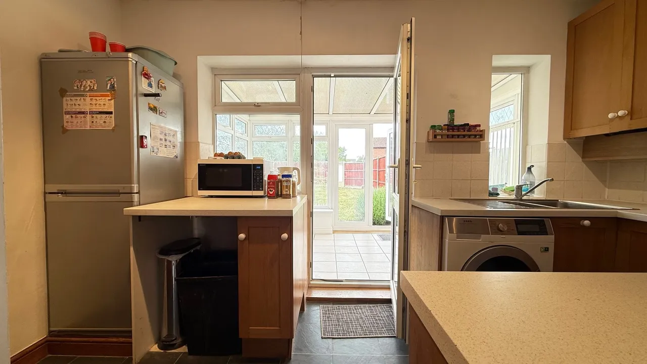 George Street, Bourne, PE10, photo 11