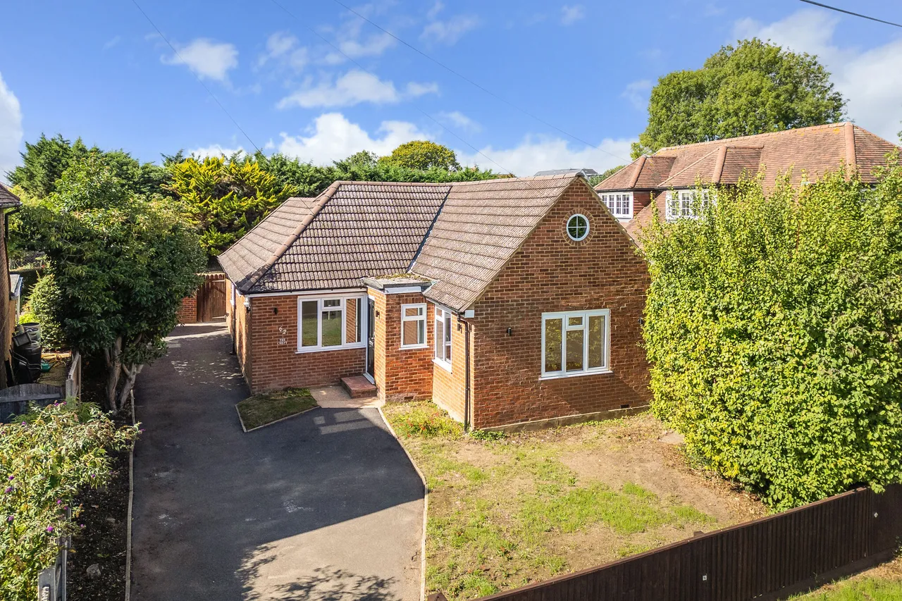 3 bed house for sale, Howard Crescent, Beaconsfield, HP9
