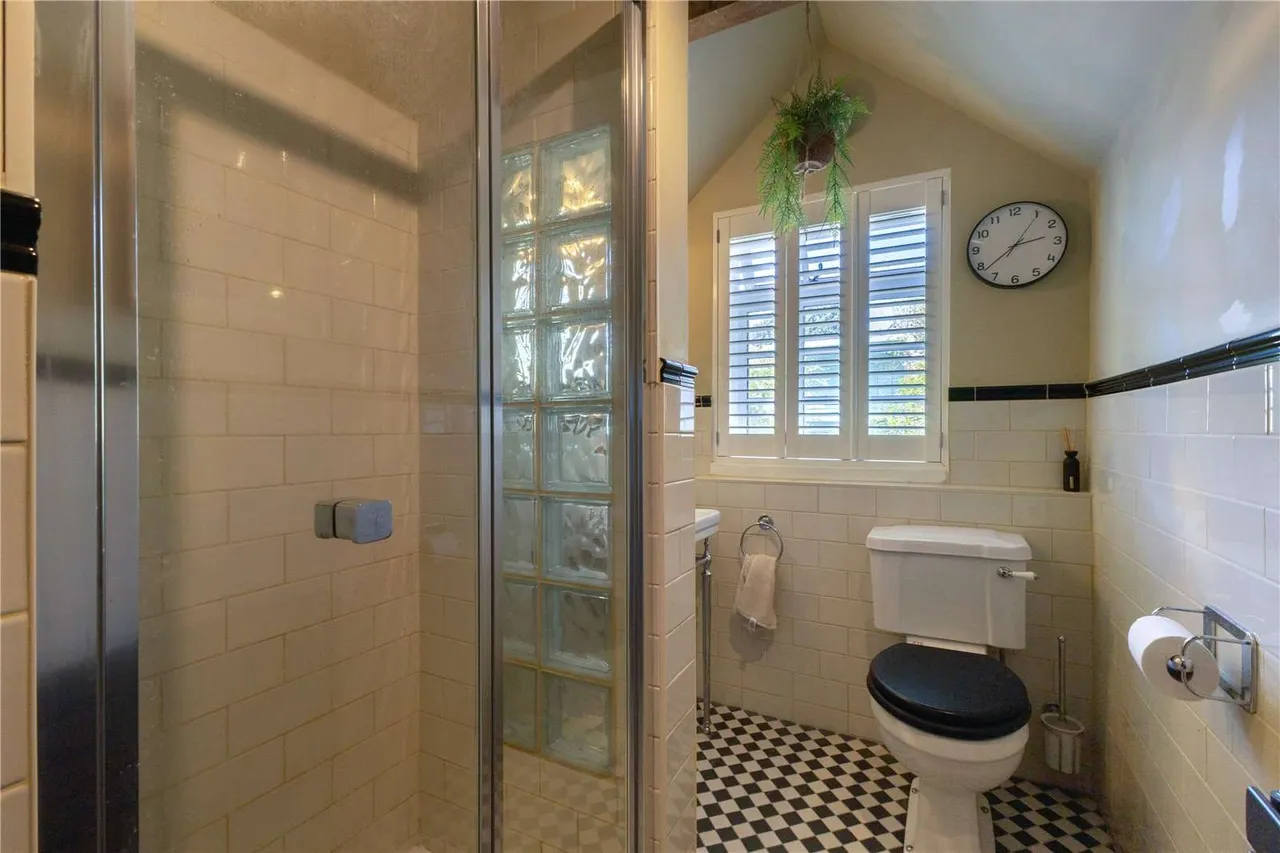 Nelson Place, Lymington, Hampshire, SO41 3RT, photo 10