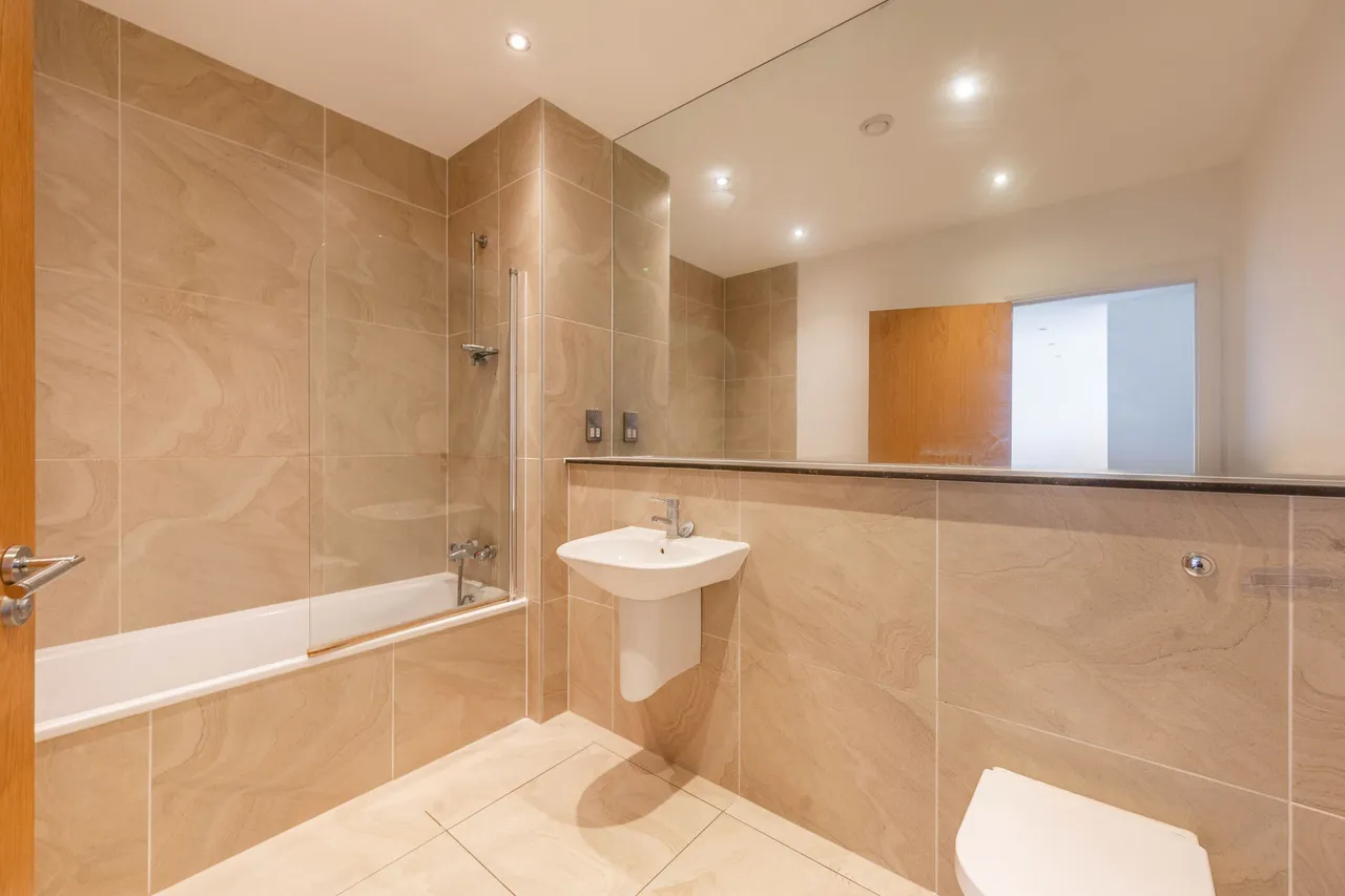 48 Carnegie House, 21 Peterborough Road, Harrow, photo 4