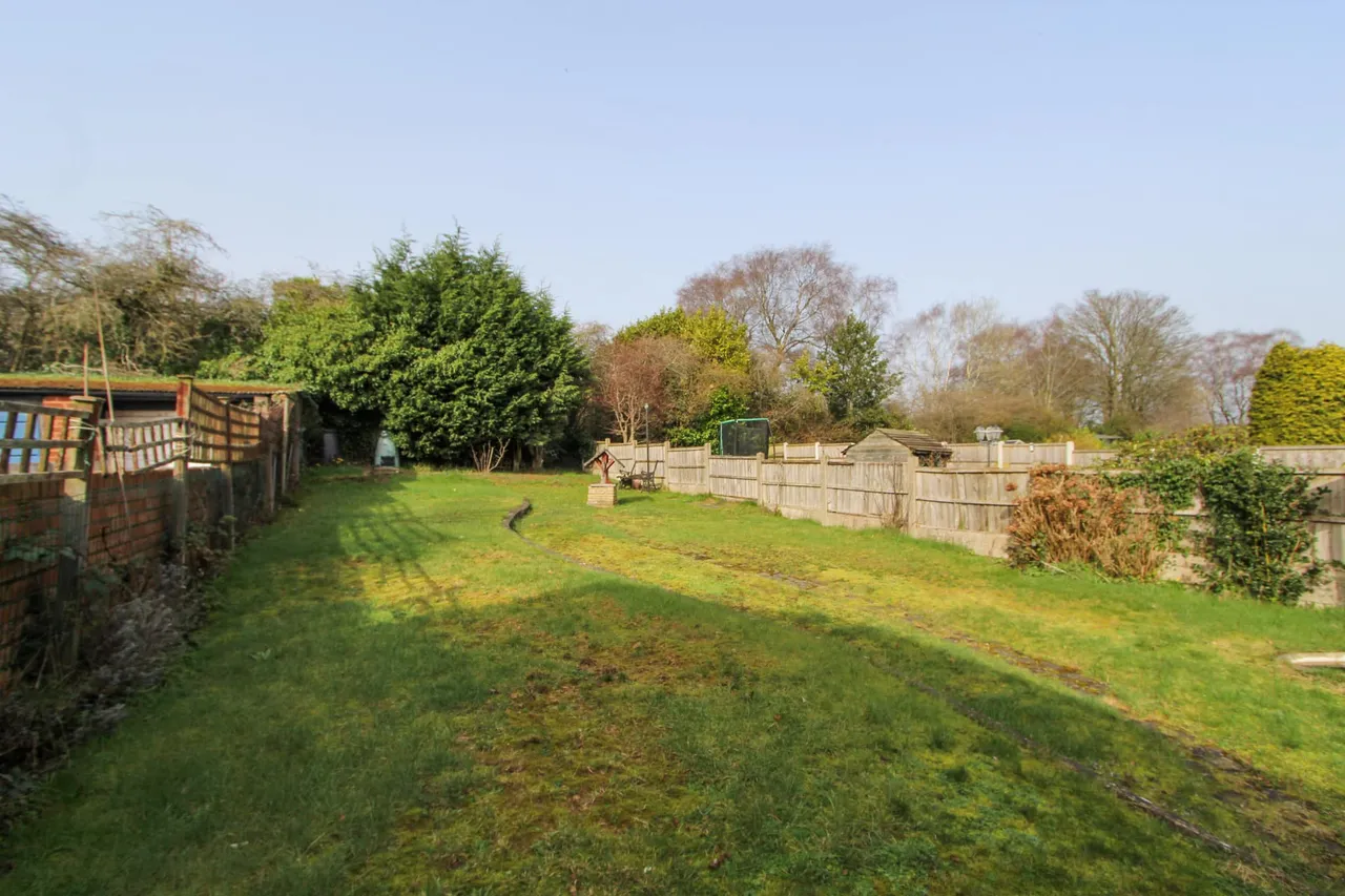 Queslett Road East, Sutton Coldfield, Sutton Coldfield, B74 2EX, photo 2