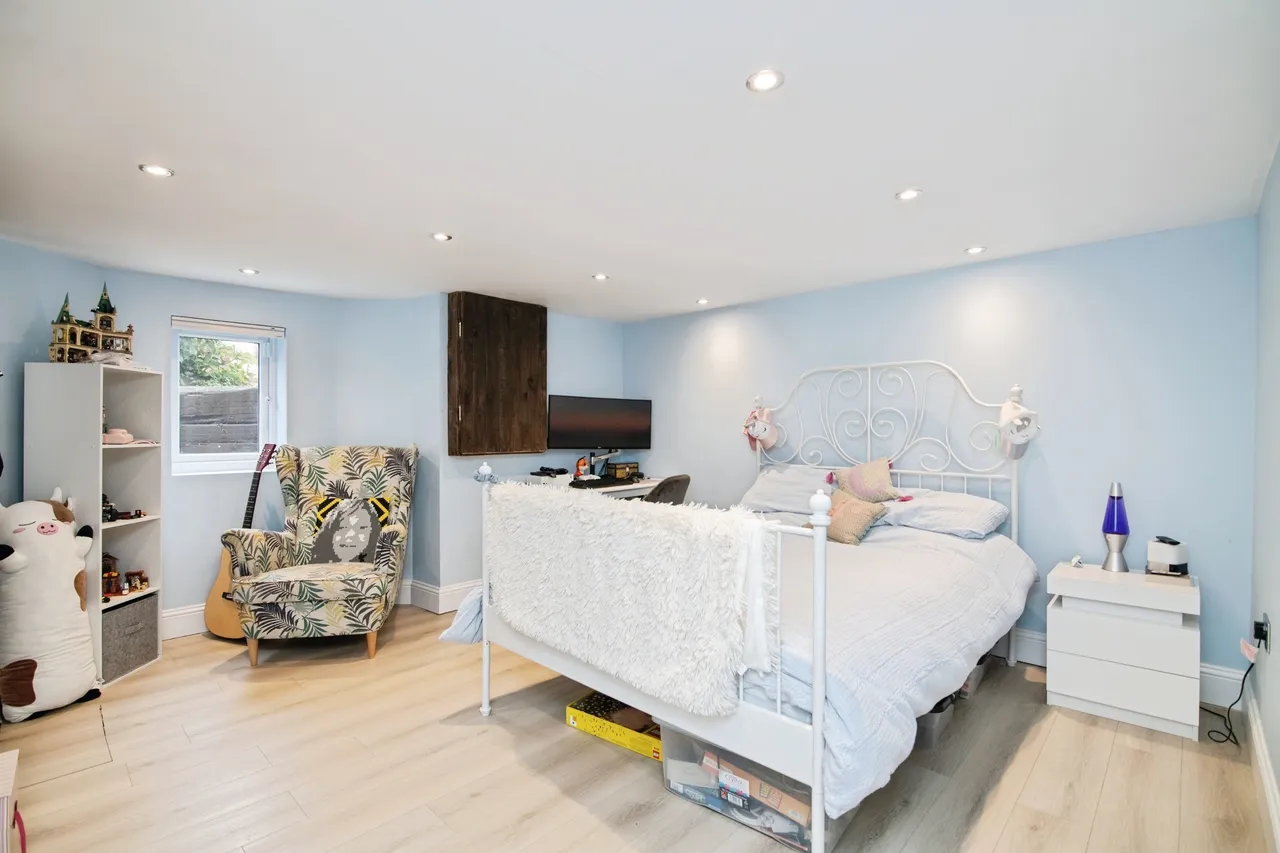 Beecher Road, Halesowen, B63, photo 11