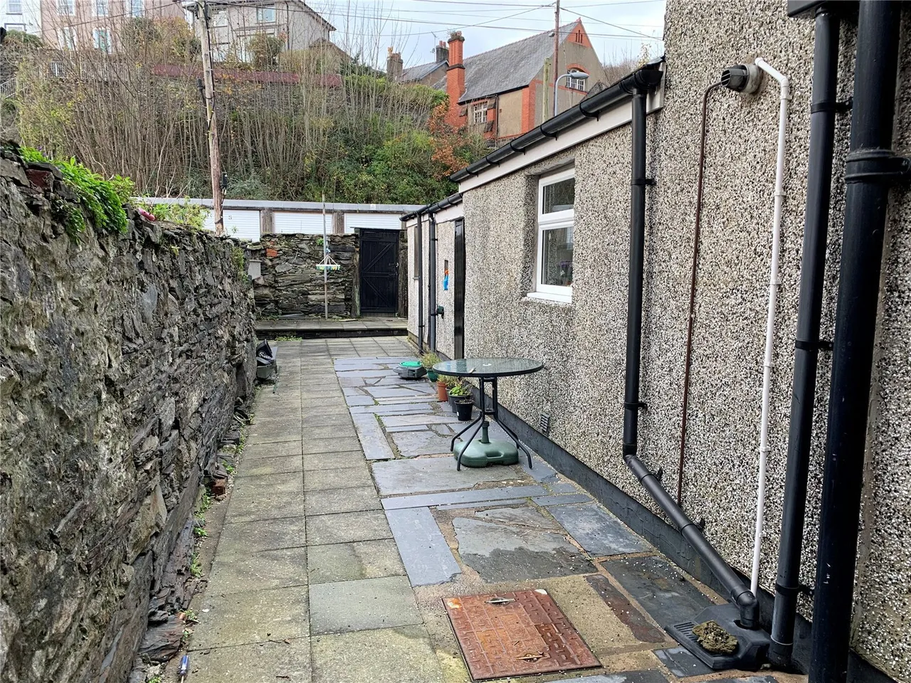 Lombard Street, Porthmadog, LL49, photo 20