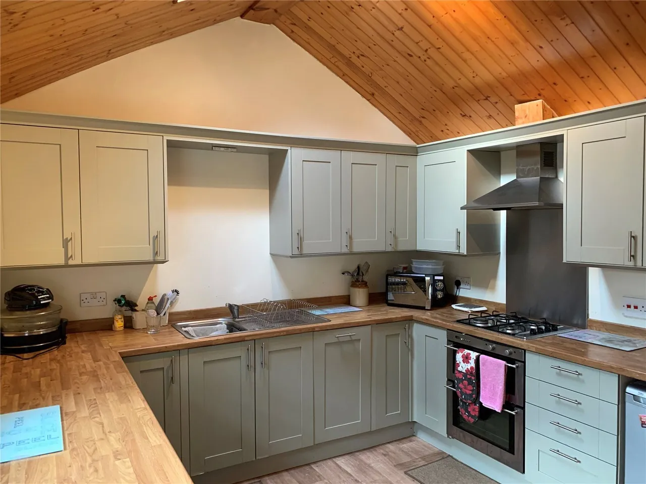 Lombard Street, Porthmadog, LL49, photo 7
