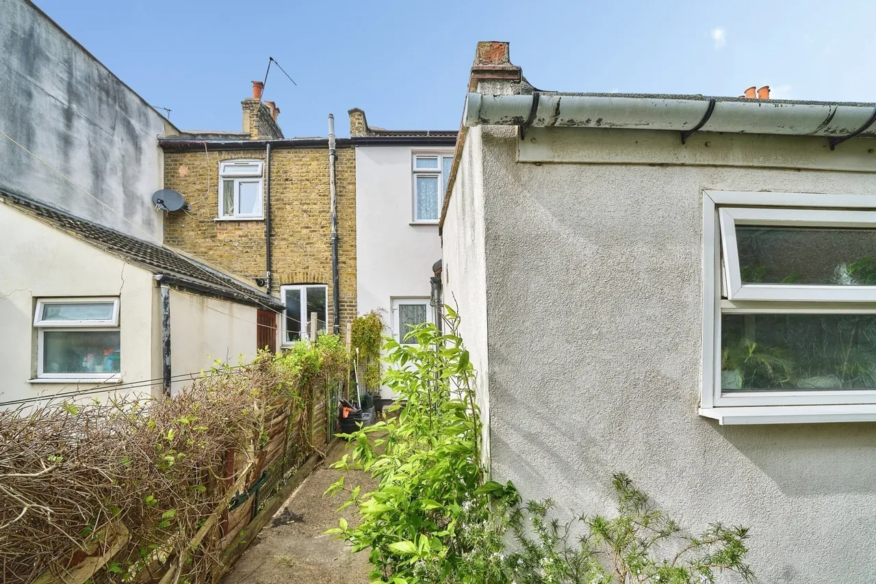 Chester Road, LONDON, London, E16, photo 19