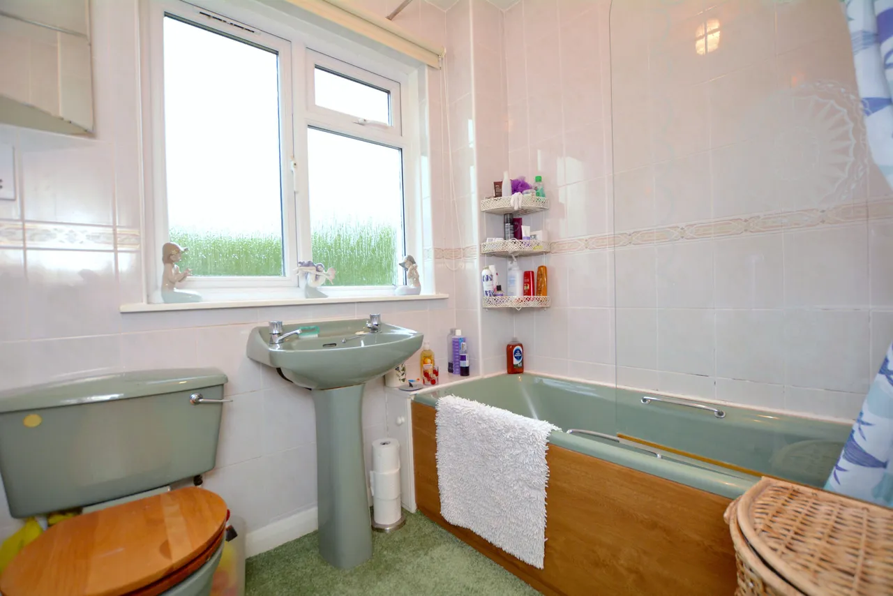 21 Northacre, Kilwinning, KA13 7DS, photo 9