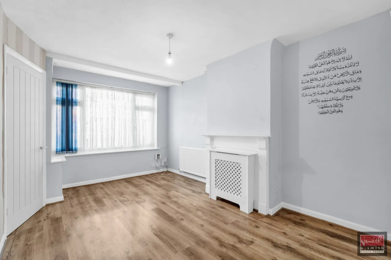 Cranford Avenue, Stanwell, TW19, photo 3