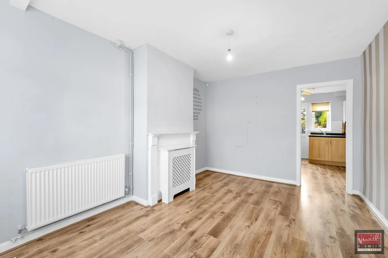 Cranford Avenue, Stanwell, TW19, photo 2