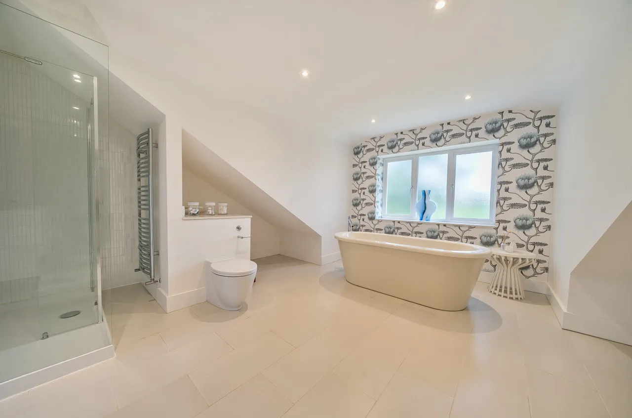 Rudd Hall Rise, Camberley, Surrey, GU15 2JZ, photo 9