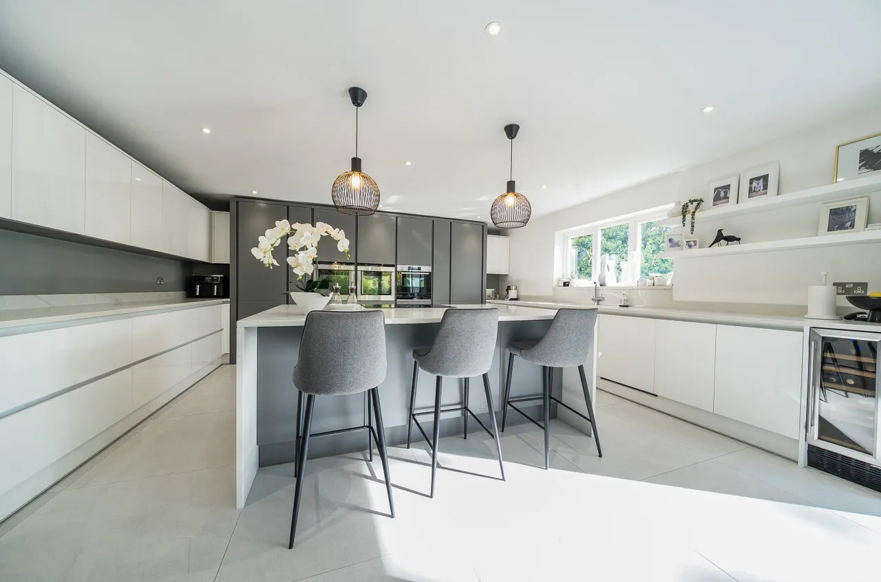 Rudd Hall Rise, Camberley, Surrey, GU15 2JZ, photo 3
