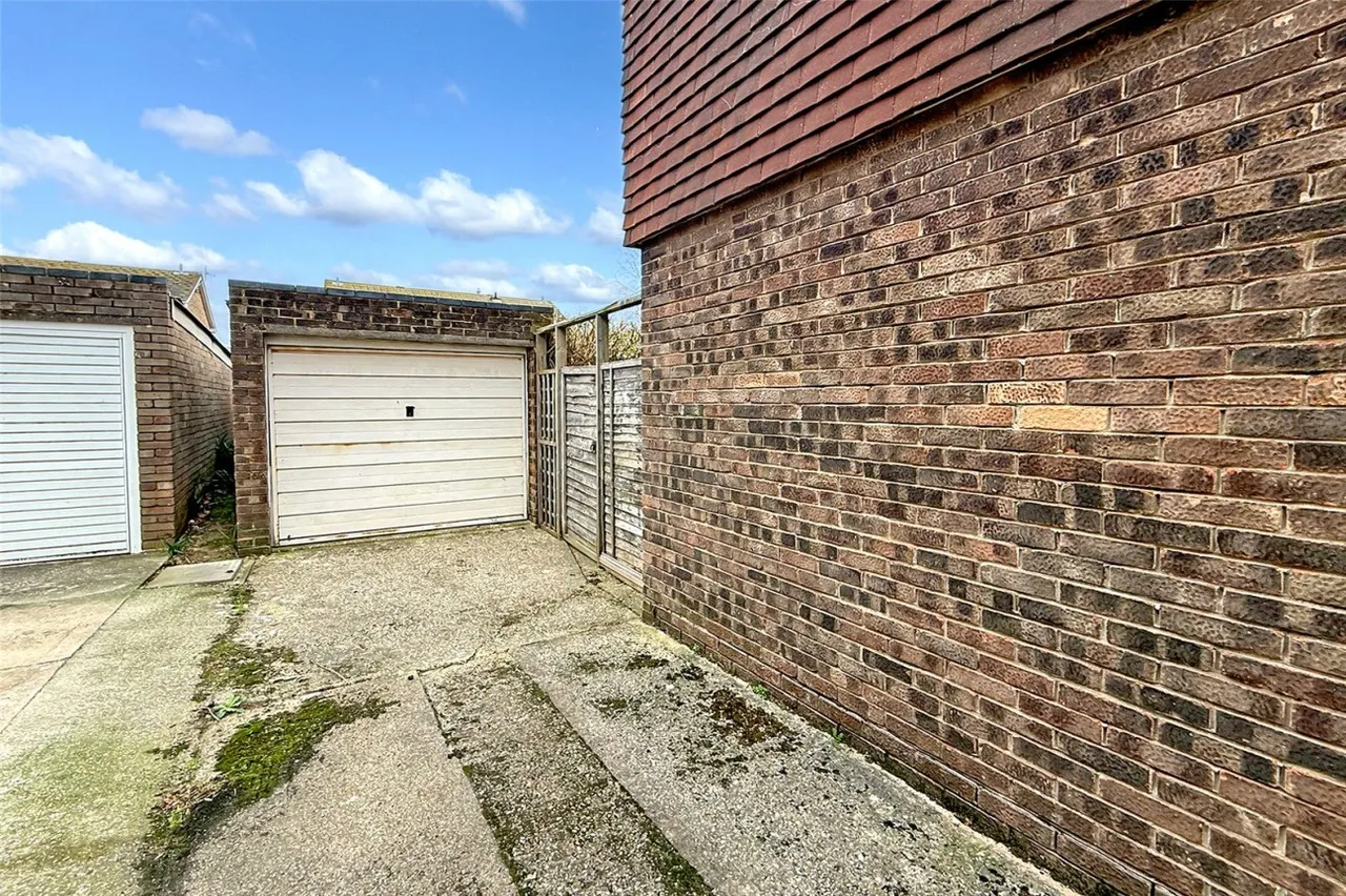 Littlehampton, BN17, photo 7