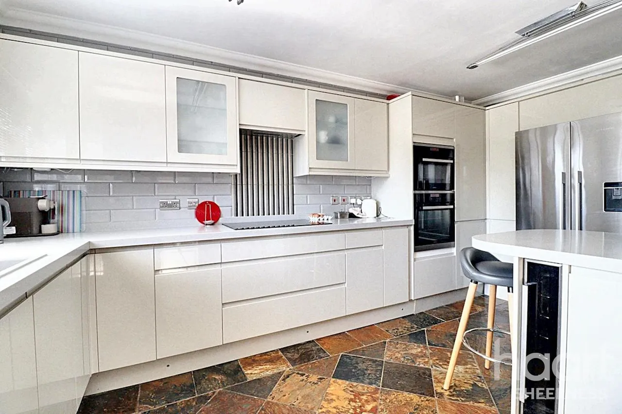 Minster Road, Minster, ME12, photo 13