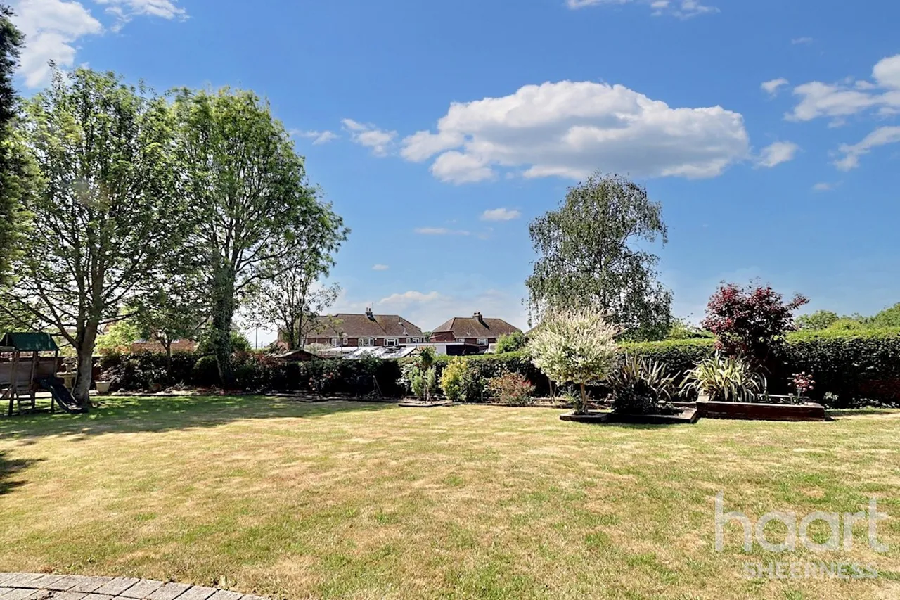 Minster Road, Minster, ME12, photo 42