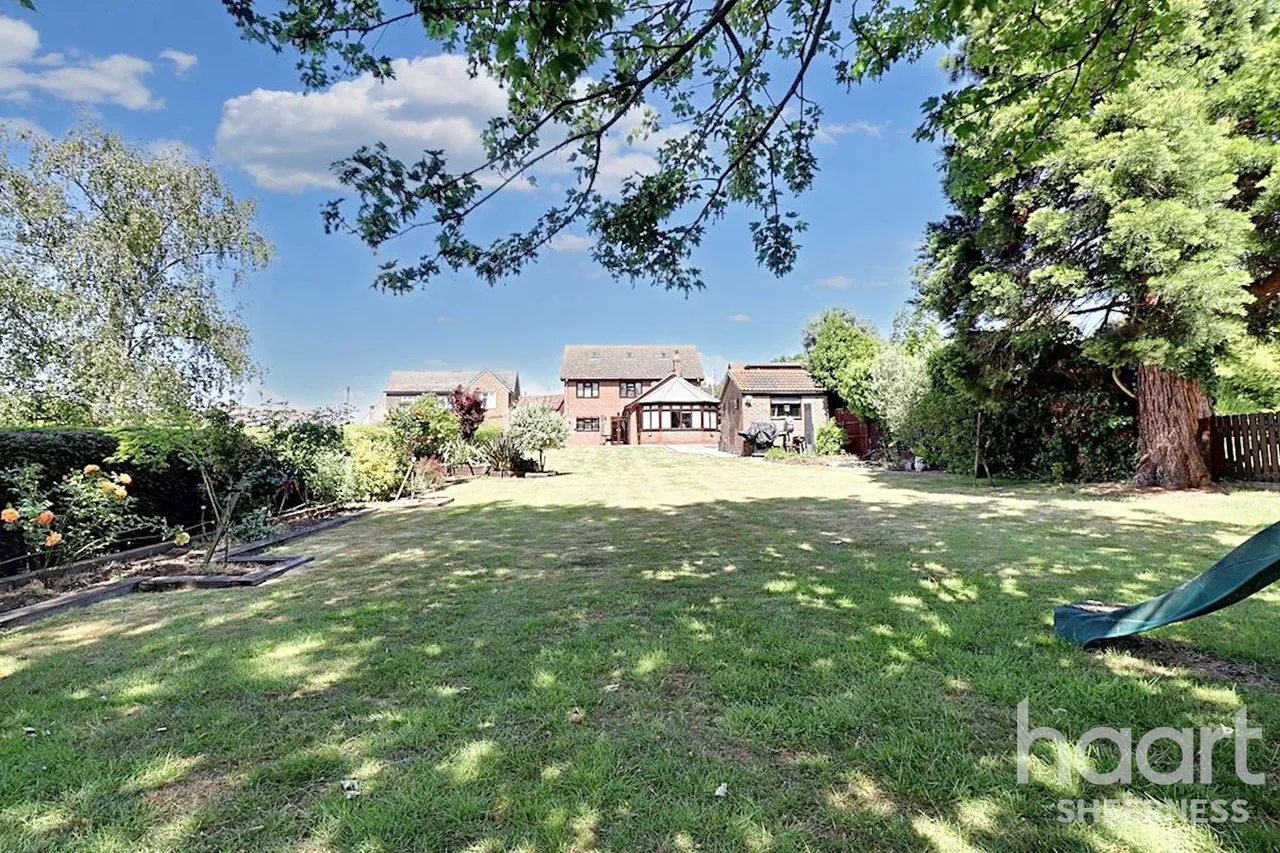 Minster Road, Minster, ME12, photo 44
