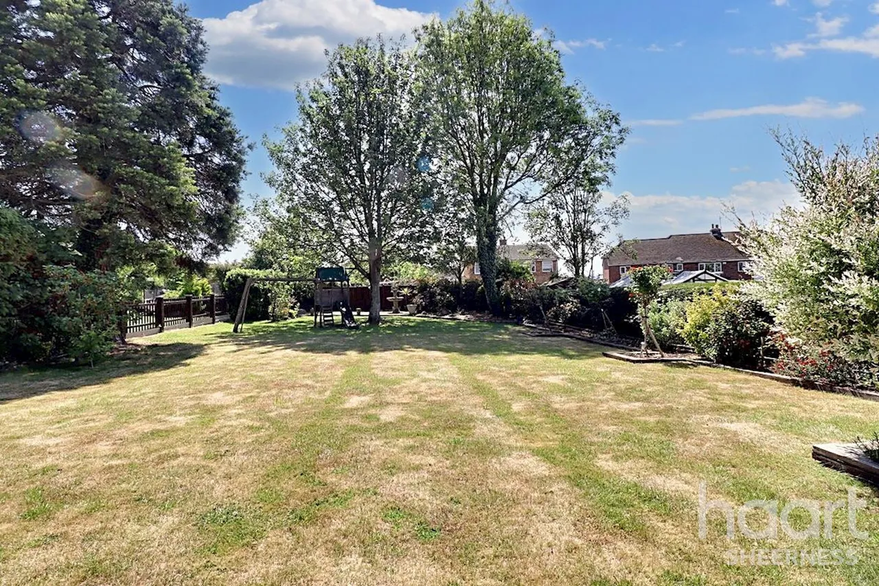 Minster Road, Minster, ME12, photo 29