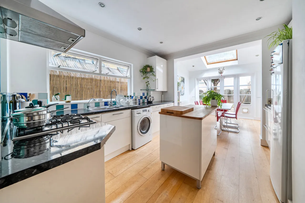 269 Acton Lane, London, photo 6