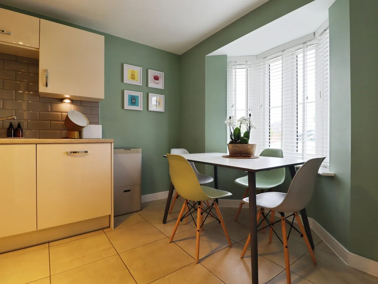 Picca Close, Cardiff, CF5, photo 6