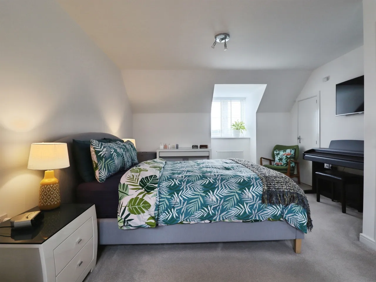 Picca Close, Cardiff, CF5, photo 10