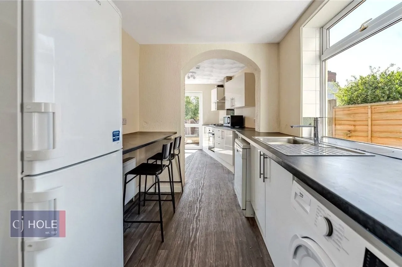 Lodge Causeway, Fishponds, BS16, photo 2