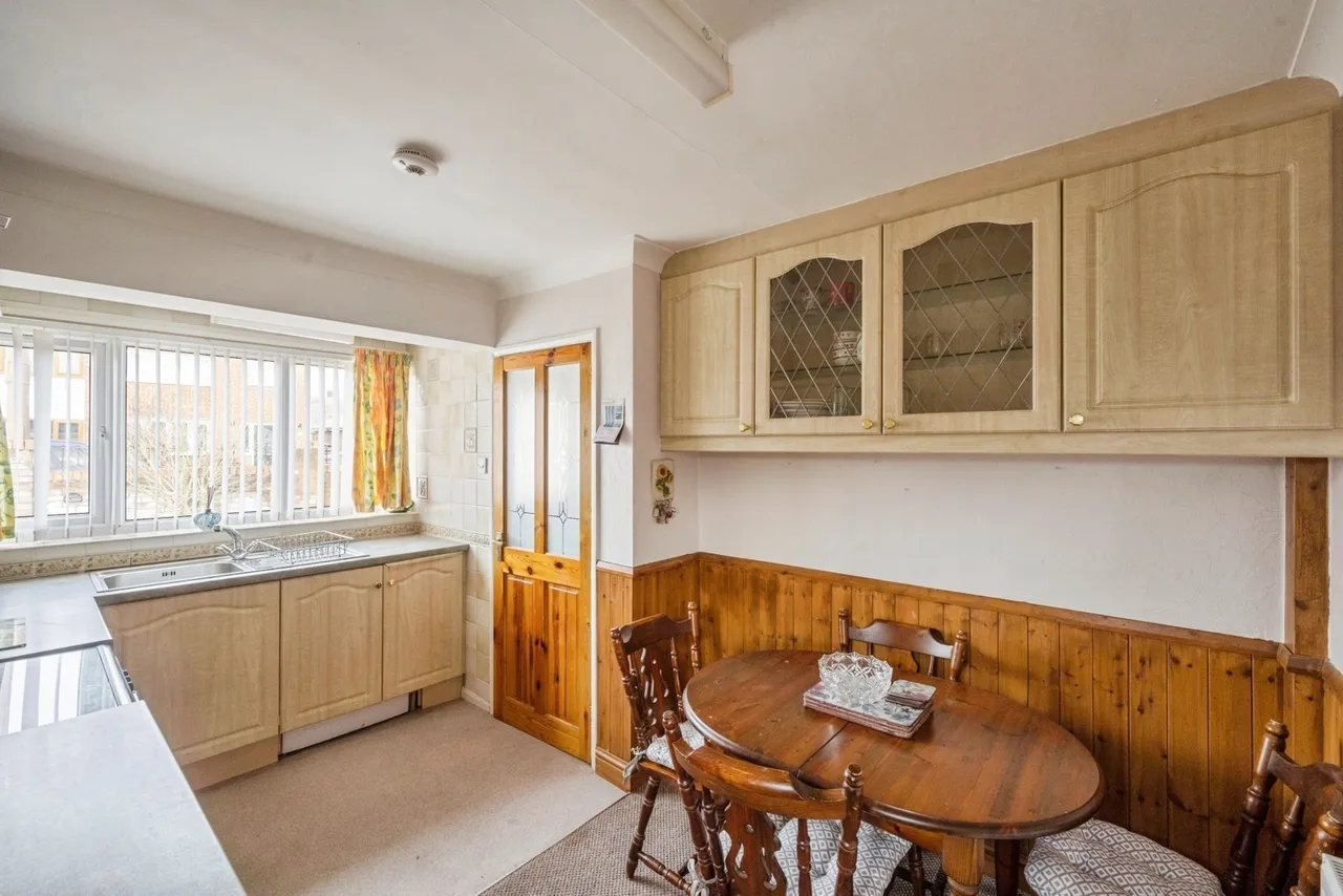 Oakwood Drive, Armthorpe, Doncaster, South Yorkshire, DN3, photo 6