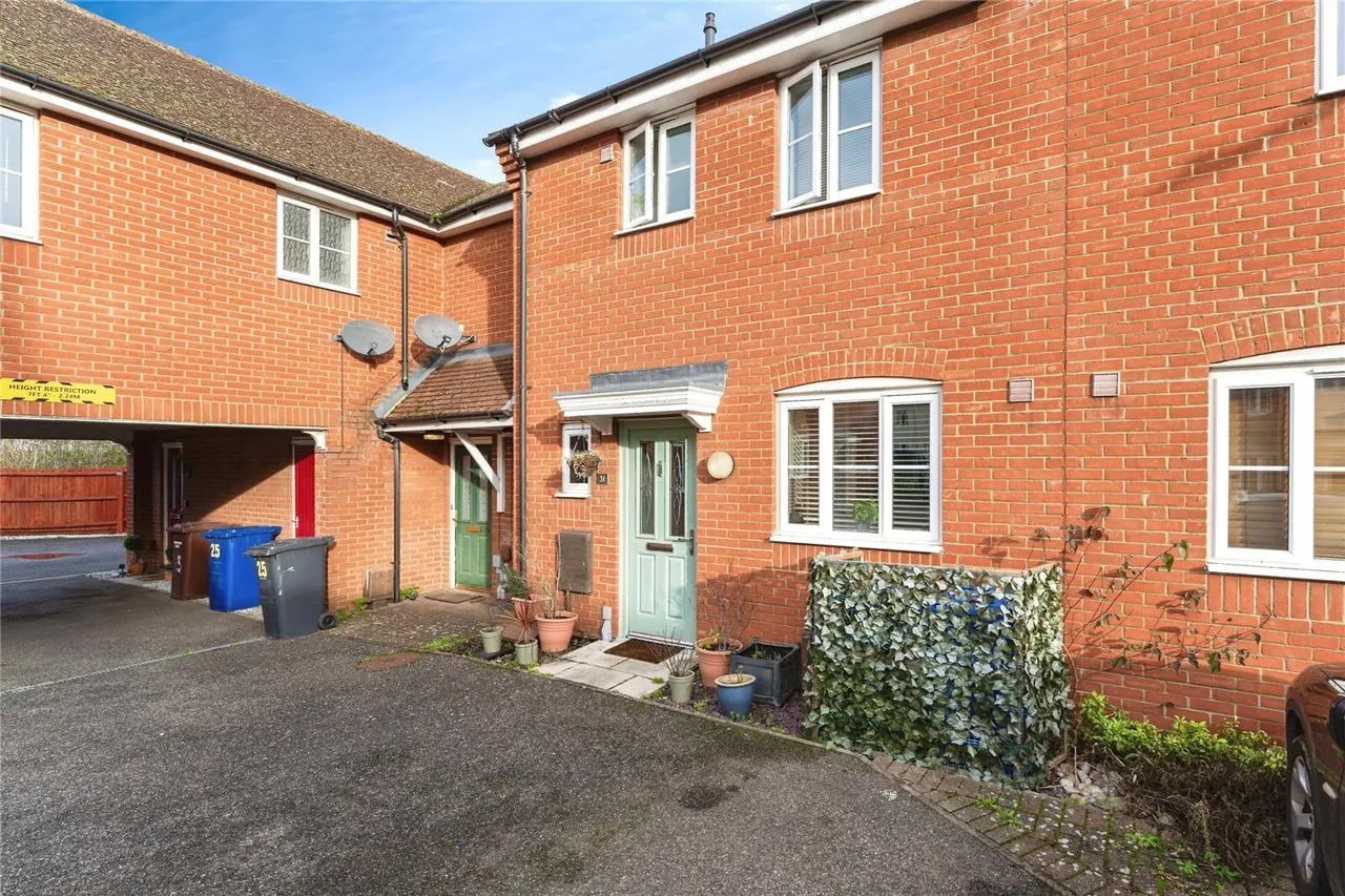3 bed house for sale — Blackbird Drive, Bury St. Edmunds, Suffolk, IP32